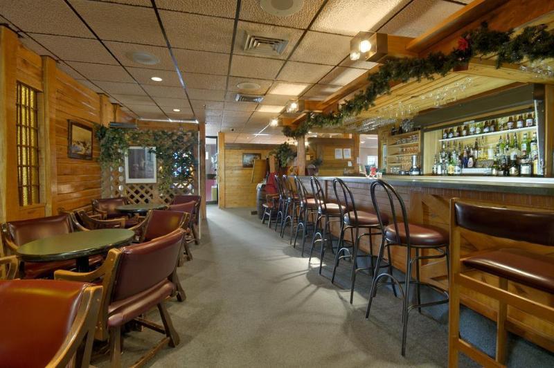Howard Johnson By Wyndham Portage La Prairie Esterno foto
